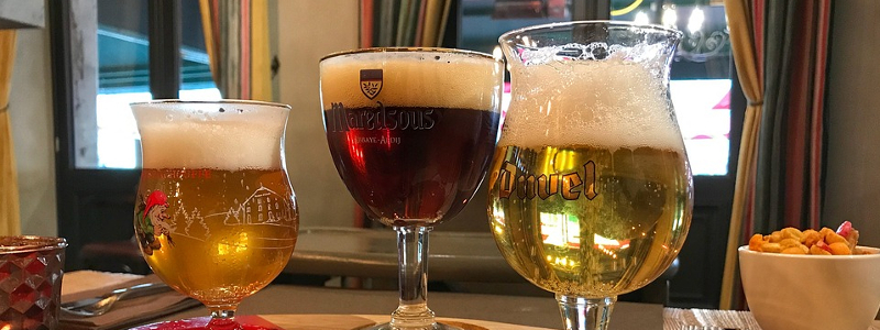 Verschillende bierglazen Verschillende bierglazen